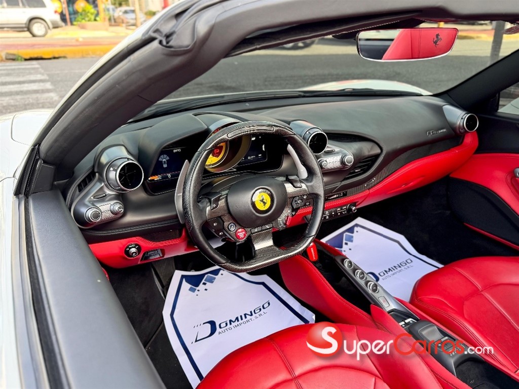 2022 Ferrari F8 Spider — foto 4 / 12