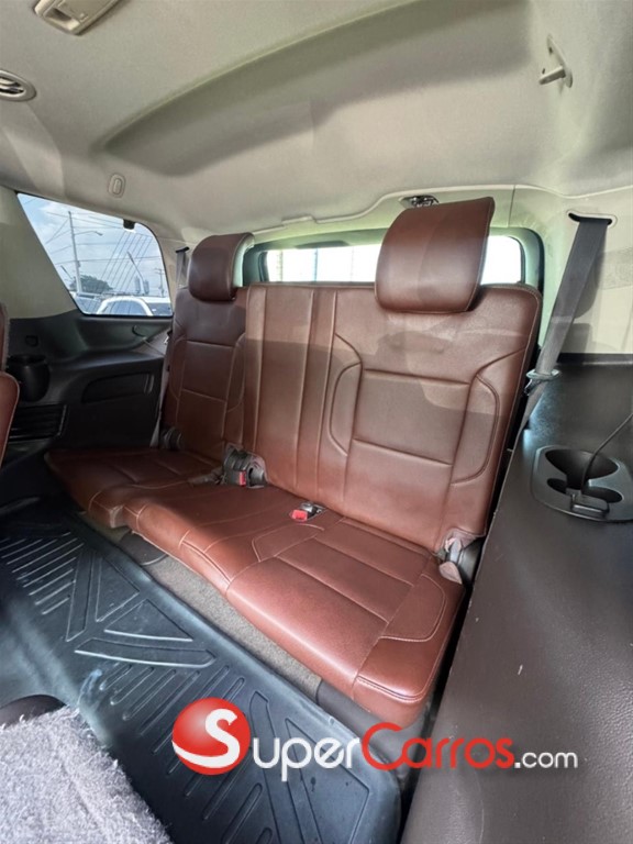 2015 Chevrolet Tahoe LTZ — foto 8 / 9