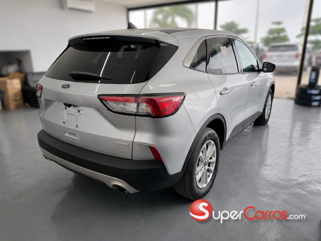 2020 Ford Escape — foto 5 / 11