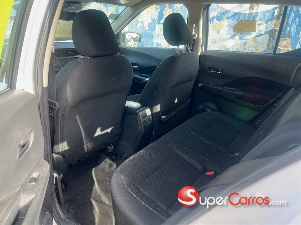 2021 Nissan Kicks SV — foto 4 / 10