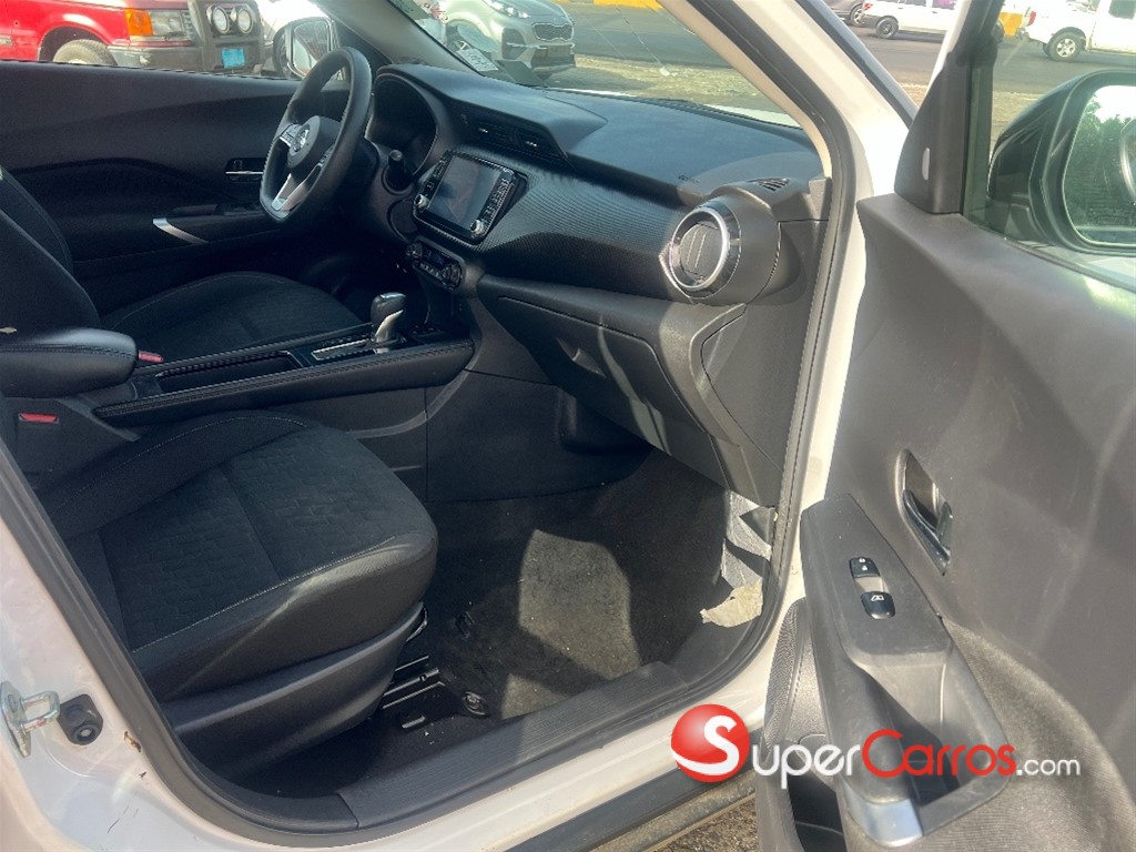 2021 Nissan Kicks SV — foto 8 / 10