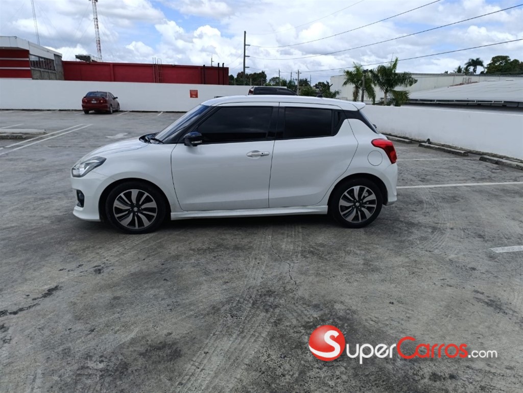 2018 Suzuki Swift RS Sport — foto 2 / 11
