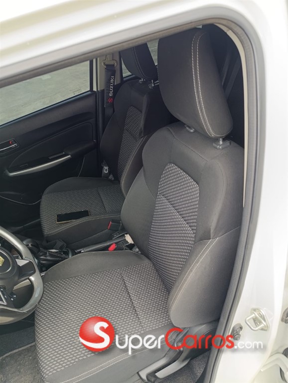 2018 Suzuki Swift RS Sport — foto 4 / 11