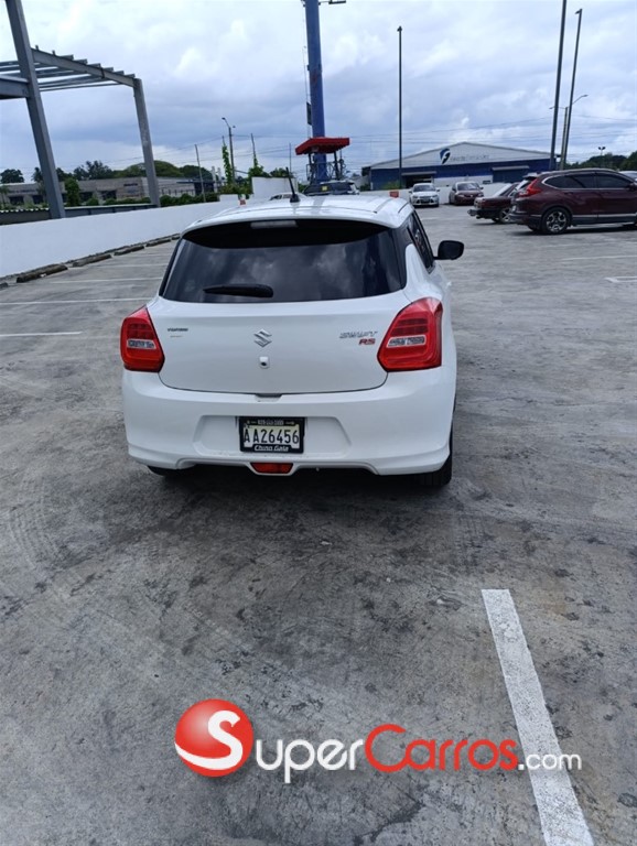 2018 Suzuki Swift RS Sport — foto 8 / 11