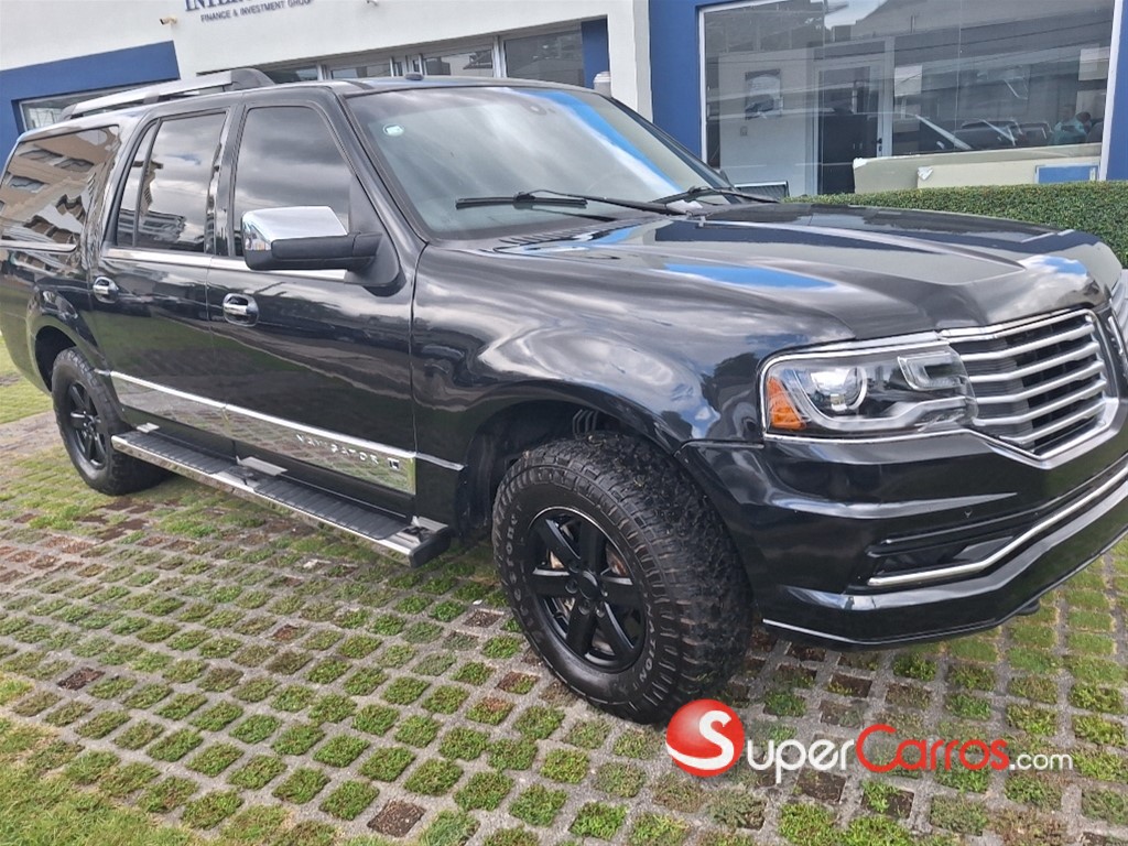 2014 Lincoln Navigator — foto 4 / 7