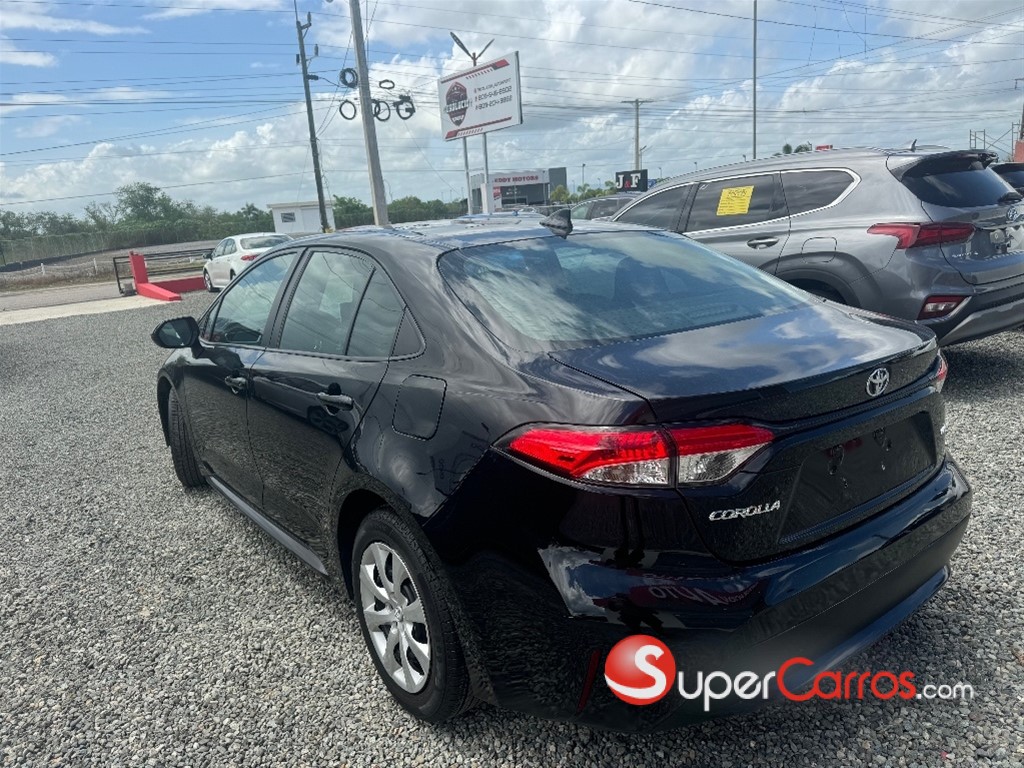 2020 Toyota Corolla LE — foto 3 / 9