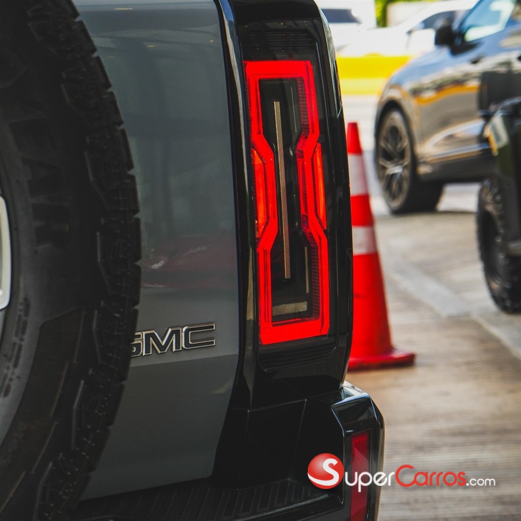 2024 Hummer EV — foto 5 / 12