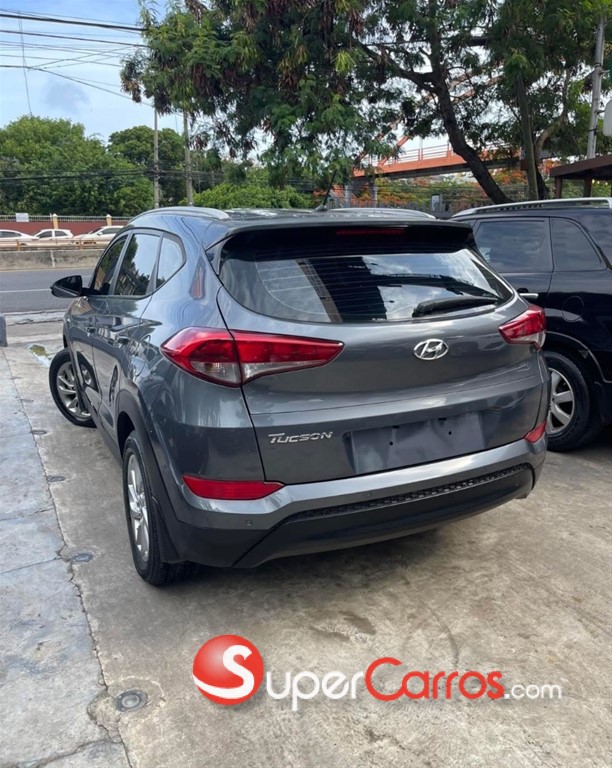 2016 Hyundai Tucson — foto 4 / 8