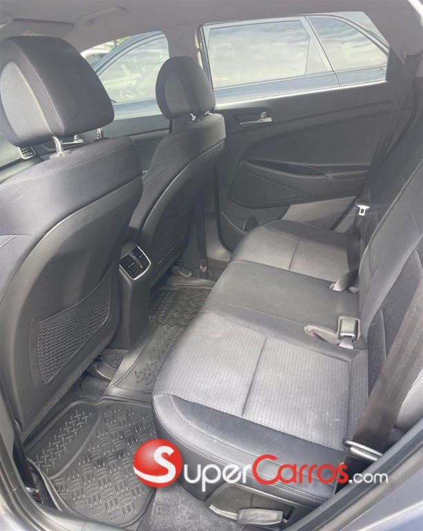 2016 Hyundai Tucson — foto 6 / 8