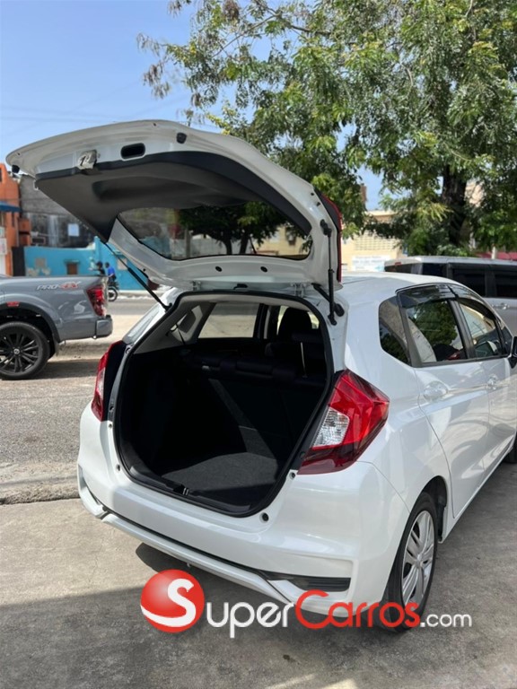 2019 Honda Fit — foto 6 / 12