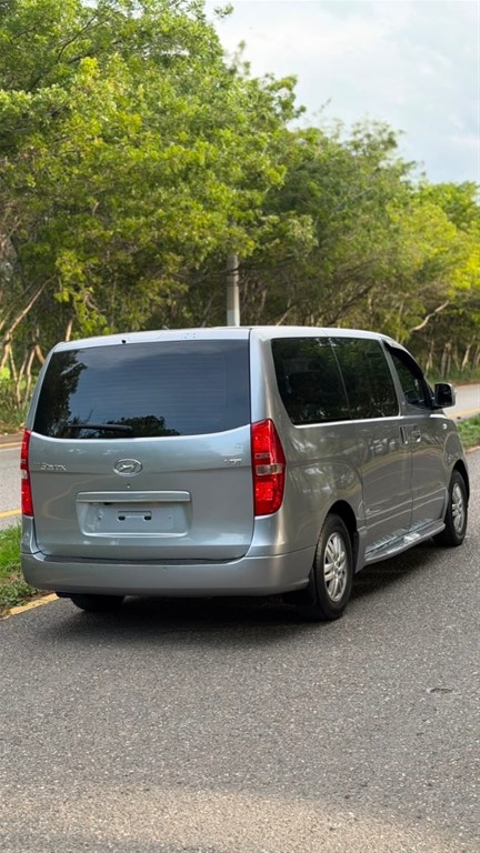 2020 Hyundai Grand Starex — foto 3 / 12
