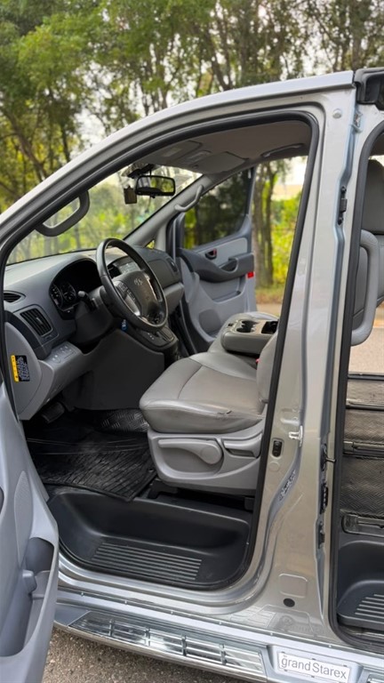 2020 Hyundai Grand Starex — foto 4 / 12