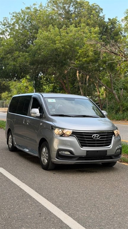 2020 Hyundai Grand Starex — foto 7 / 12