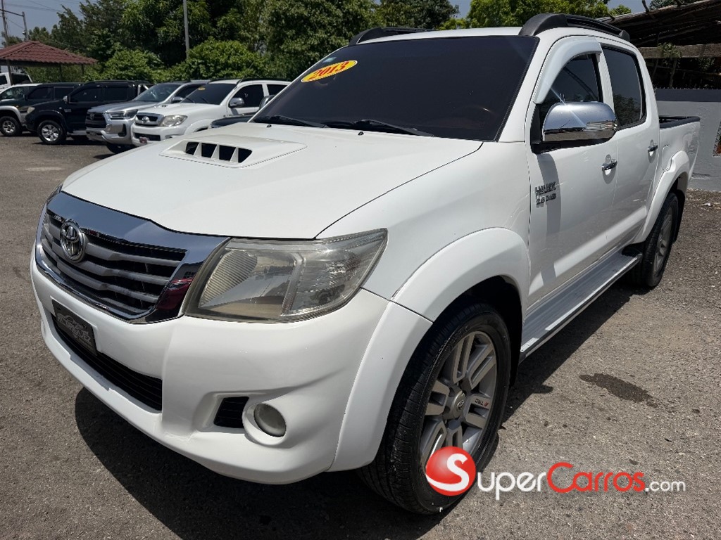 2013 Toyota Hilux SRV