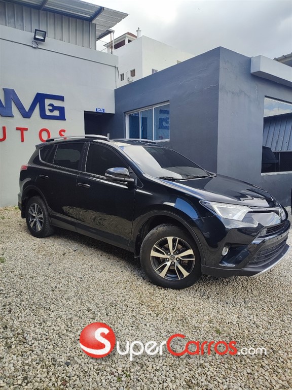 2018 Toyota RAV4 — foto 4 / 8