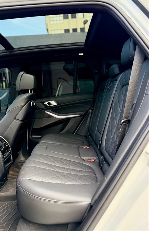 2024 BMW X 5 XDRIVE 40i M PACKAGE — foto 7 / 7
