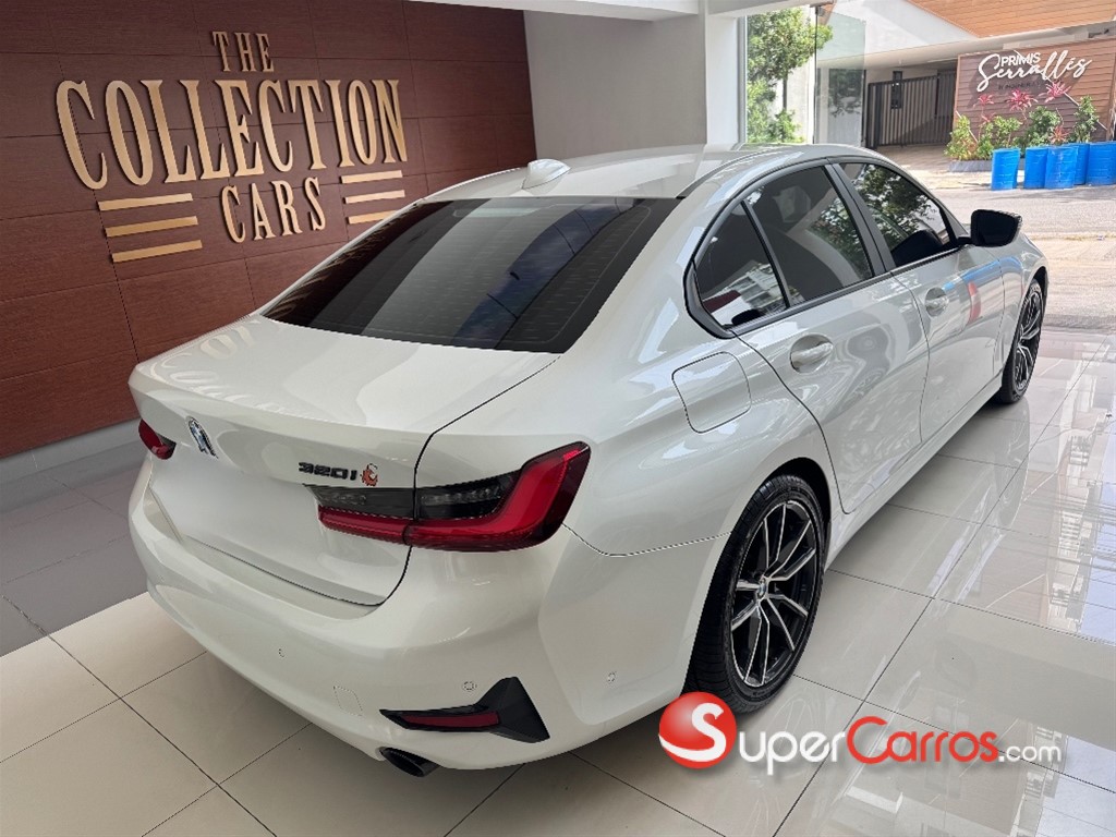 2022 BMW Serie 3 320i — foto 5 / 12