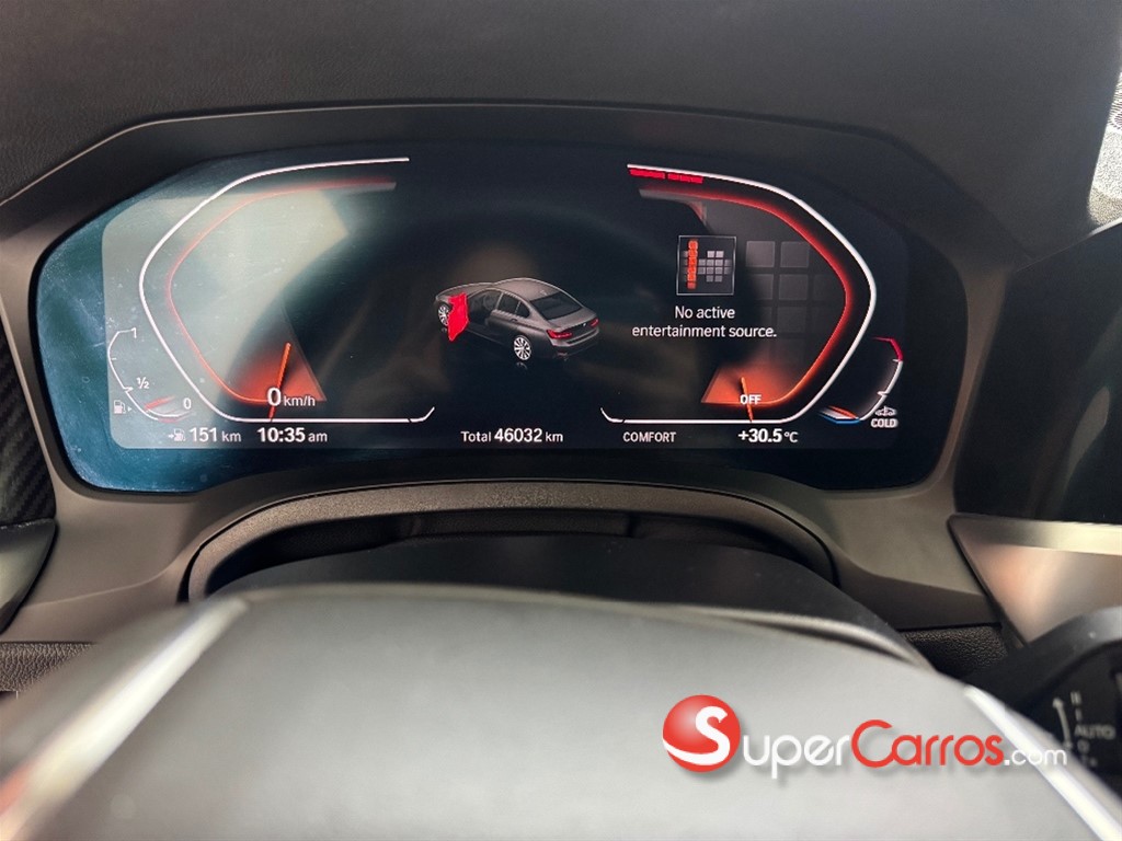 2022 BMW Serie 3 320i — foto 10 / 12
