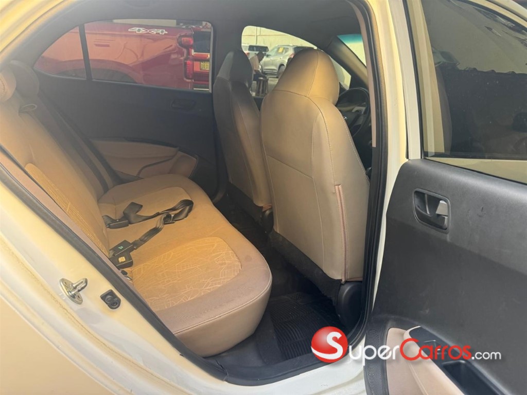 2020 Hyundai Grand I 10 Sedan — foto 8 / 12
