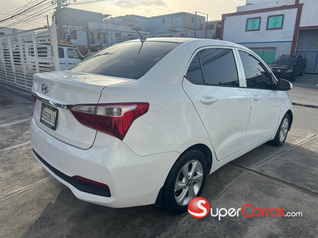 2020 Hyundai Grand I 10 Sedan — foto 11 / 12