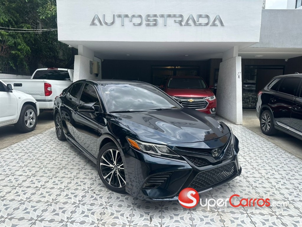 2019 Toyota Camry SE