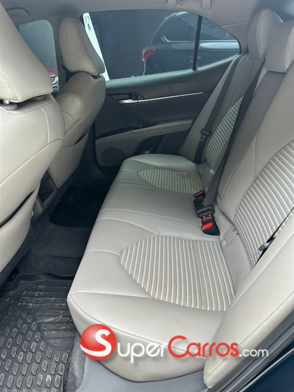 2019 Toyota Camry SE — foto 6 / 6