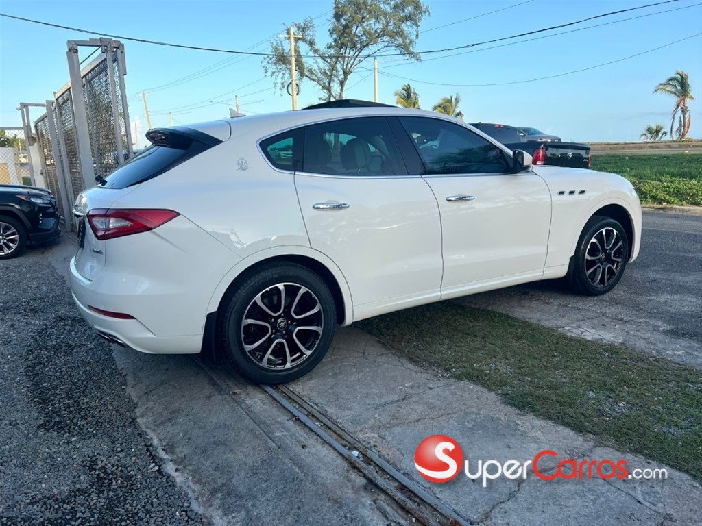 2020 Maserati Levante S — foto 2 / 12
