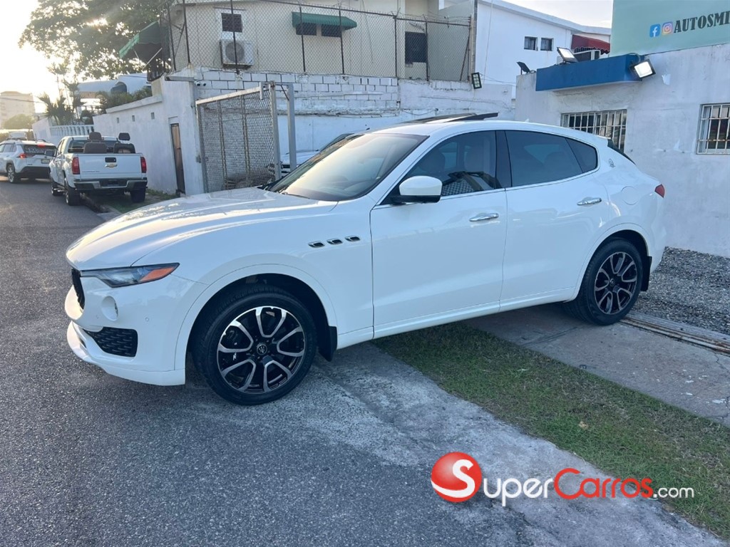 2020 Maserati Levante S — foto 10 / 12