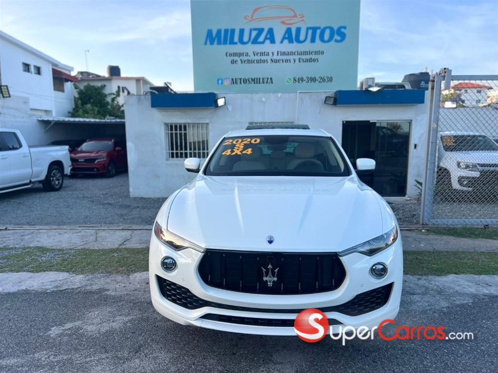 2020 Maserati Levante S — foto 11 / 12