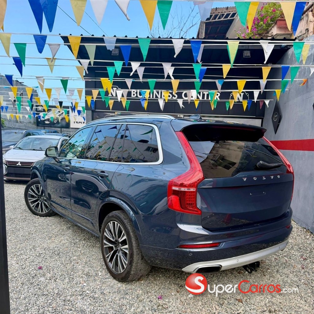 2020 Volvo XC90 Momentum T6 — foto 3 / 12