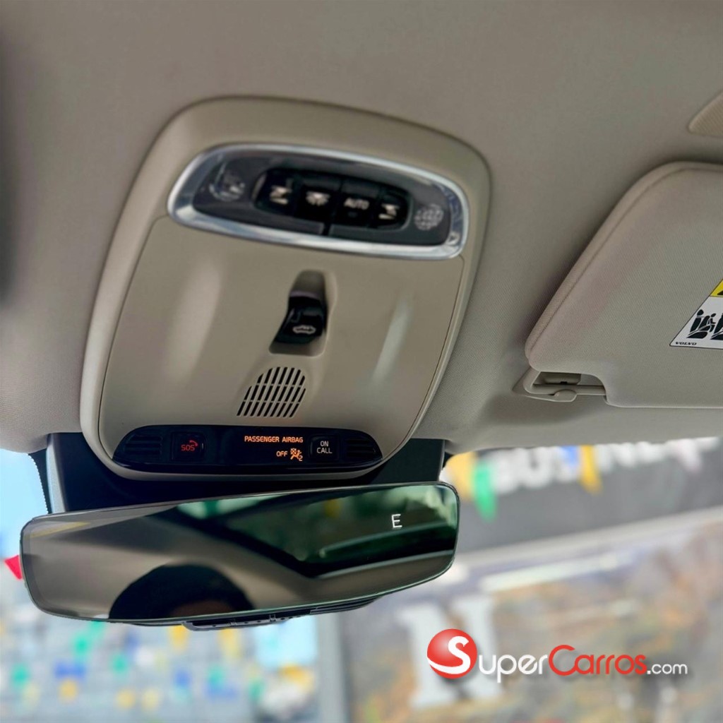 2020 Volvo XC90 Momentum T6 — foto 12 / 12