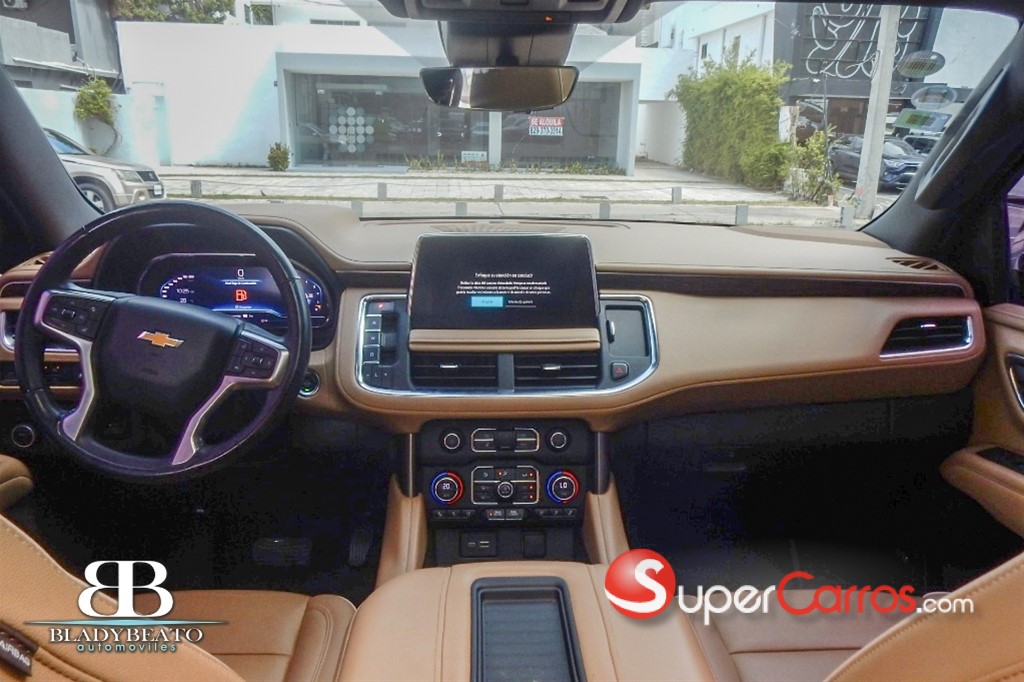 2023 Chevrolet Suburban Premier — foto 8 / 12