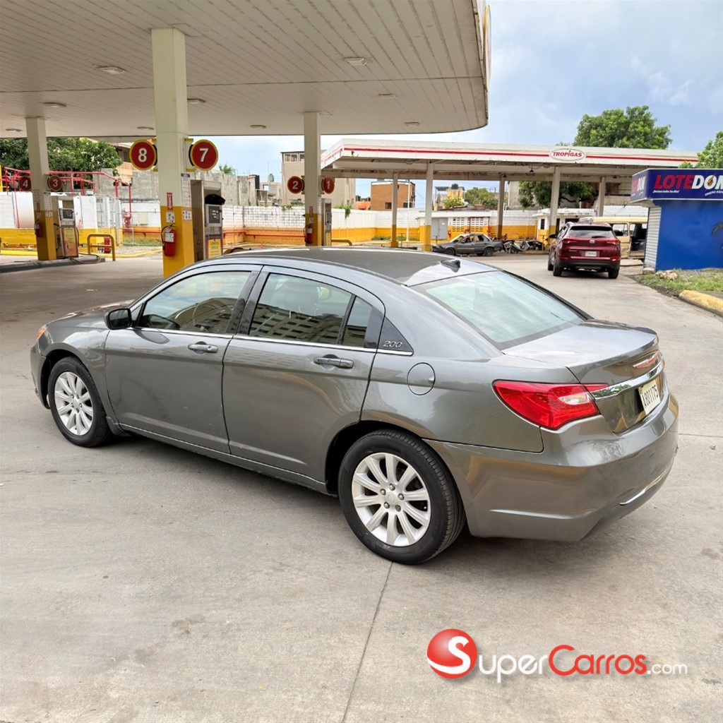 2012 Chrysler 200 — foto 4 / 11