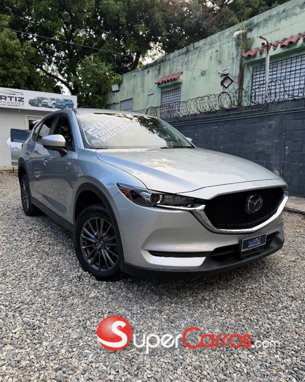 2020 Mazda CX-5 Touring — foto 3 / 10