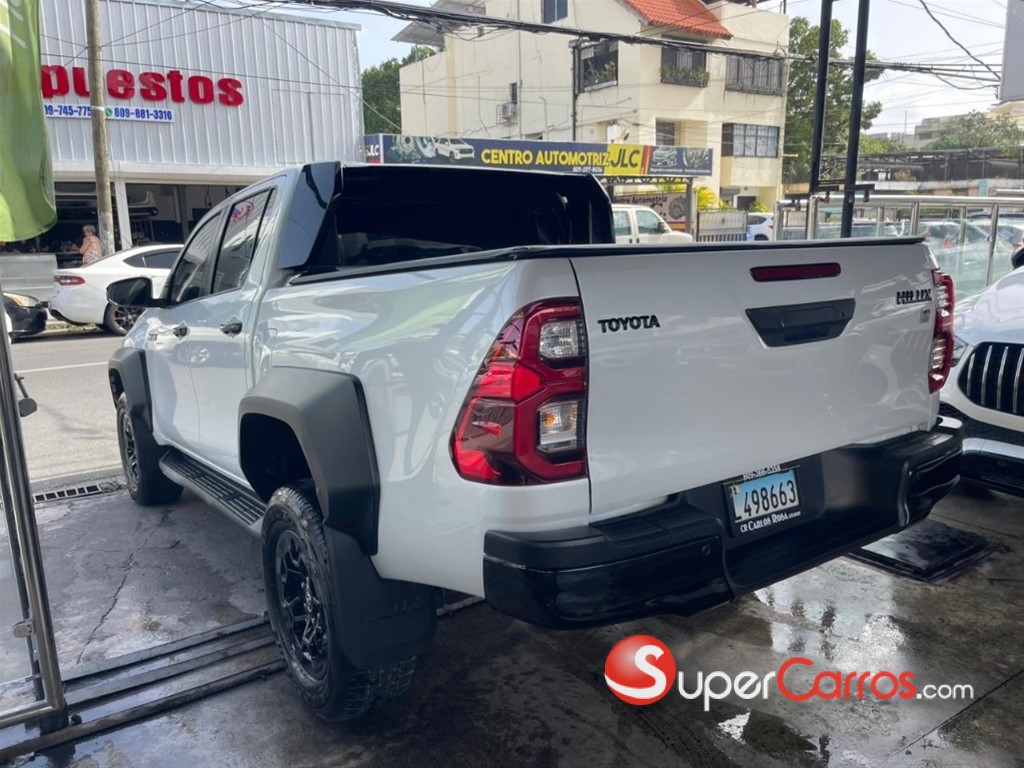2024 Toyota Hilux GR Sport — foto 7 / 12