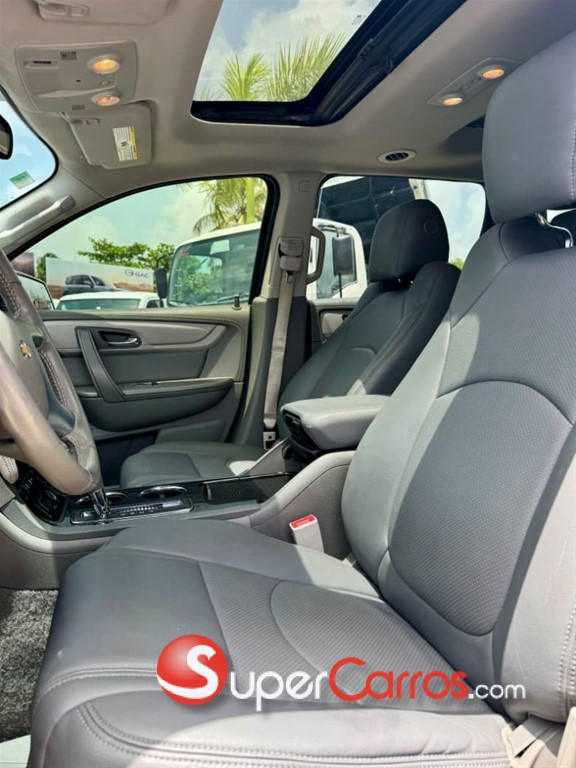2017 Chevrolet Traverse LT — foto 9 / 12
