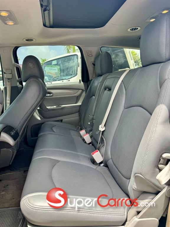 2017 Chevrolet Traverse LT — foto 11 / 12