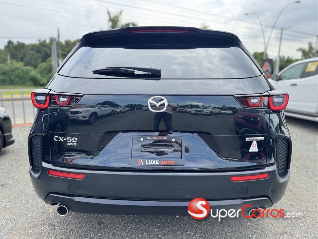 2023 Mazda CX-50 Preferred Plus — foto 3 / 11