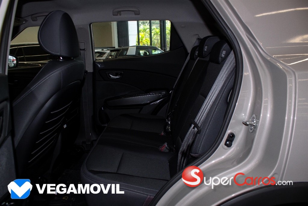 2027 KGM Tivoli LE — foto 8 / 12