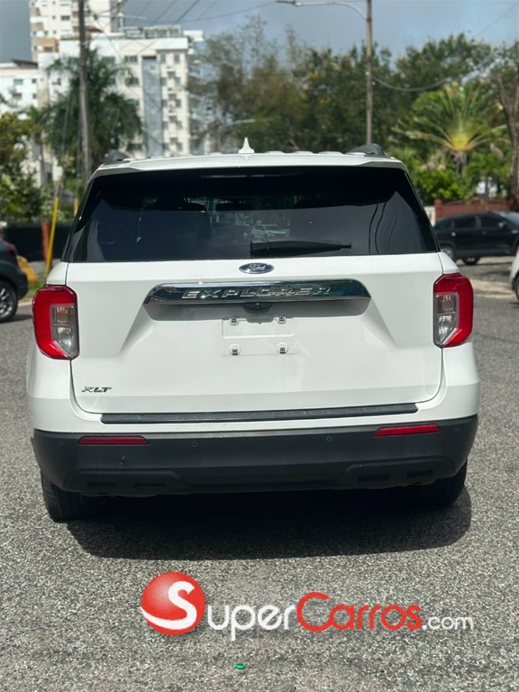 2022 Ford Explorer XLT ECOBOOST — foto 2 / 12