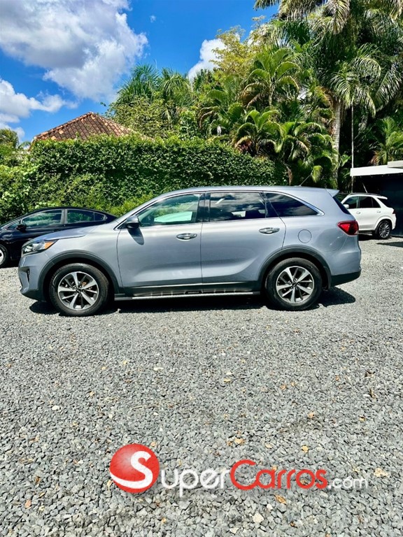 2020 Kia Sorento LX — foto 3 / 7