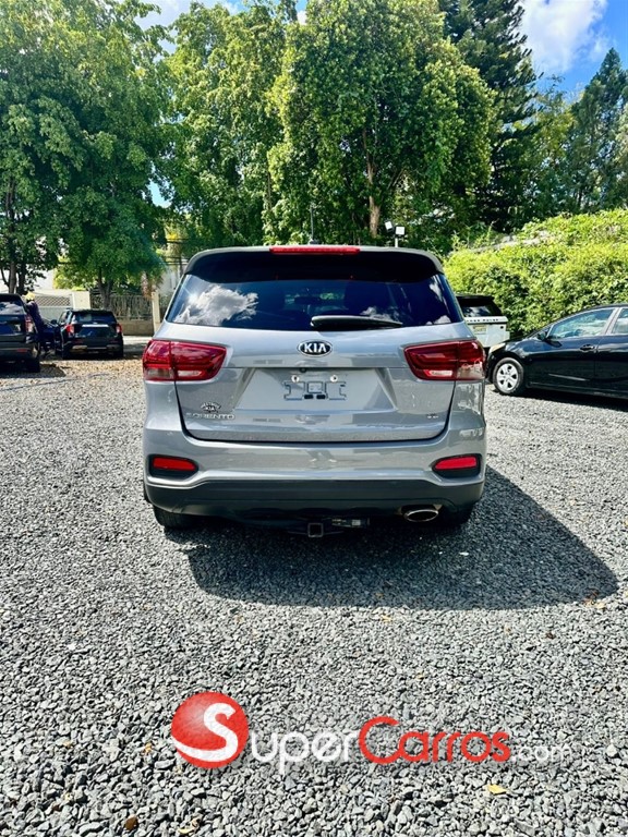 2020 Kia Sorento LX — foto 4 / 7