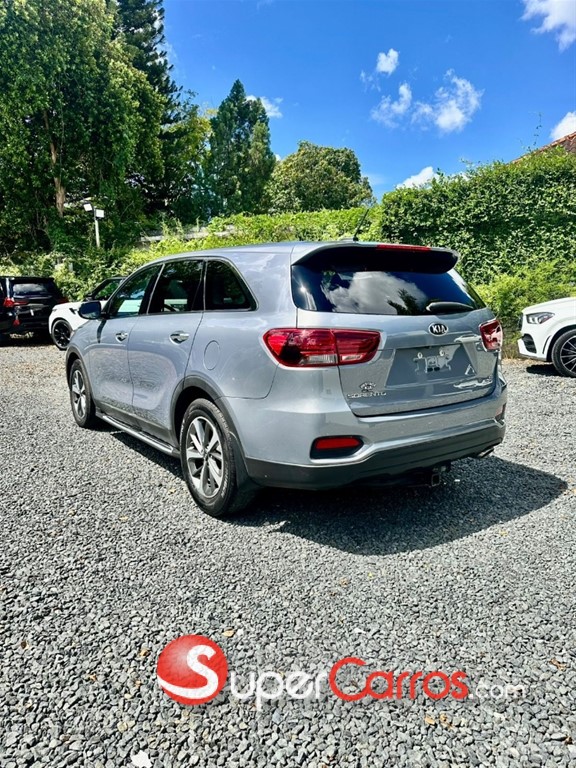 2020 Kia Sorento LX — foto 5 / 7