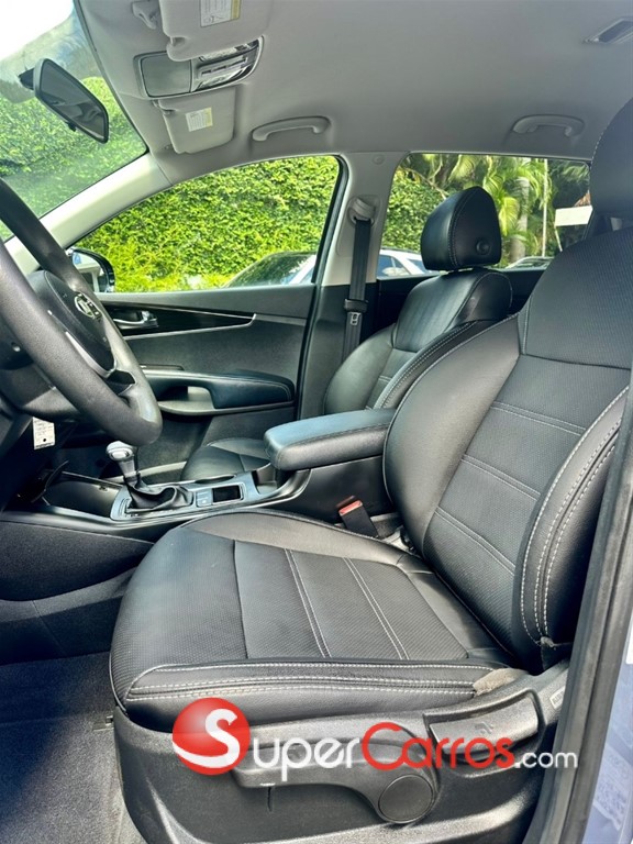 2020 Kia Sorento LX — foto 6 / 7