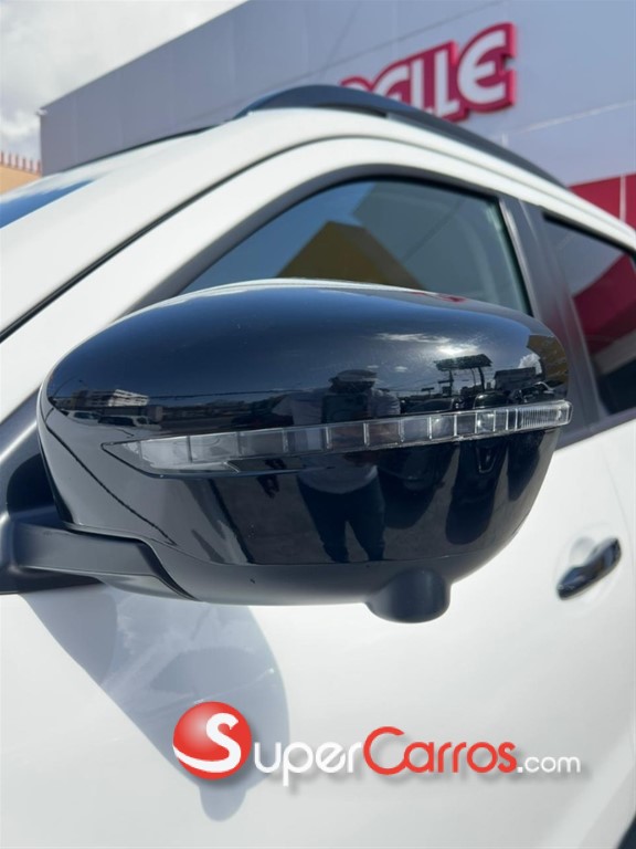 2025 Nissan Navara PRO X4 — foto 10 / 12