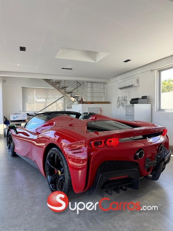 2025 Ferrari SF90 Spider — foto 4 / 10