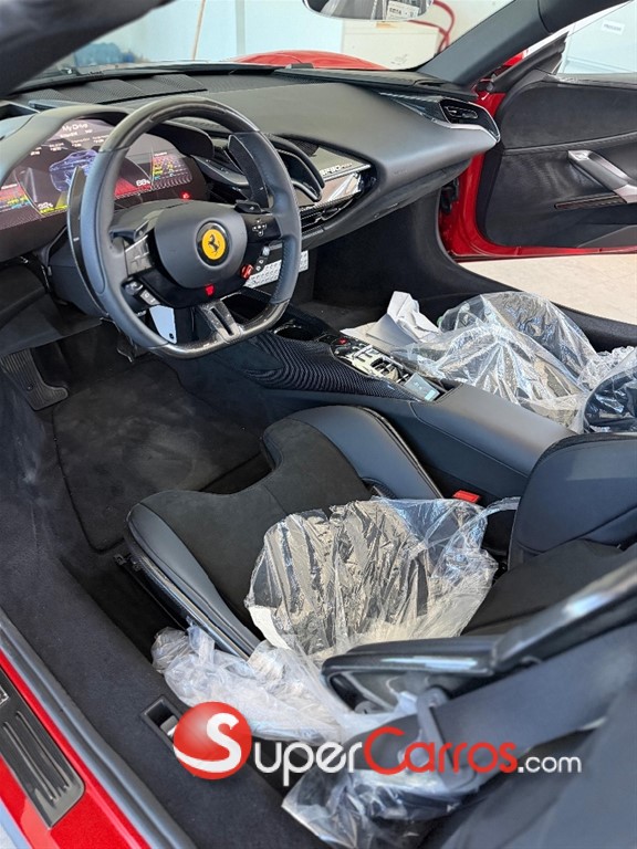 2025 Ferrari SF90 Spider — foto 9 / 10