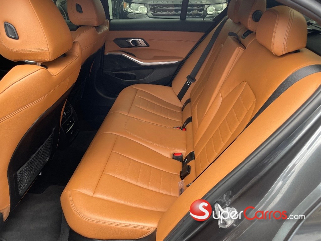 2021 BMW M 340i xDrive — foto 8 / 12