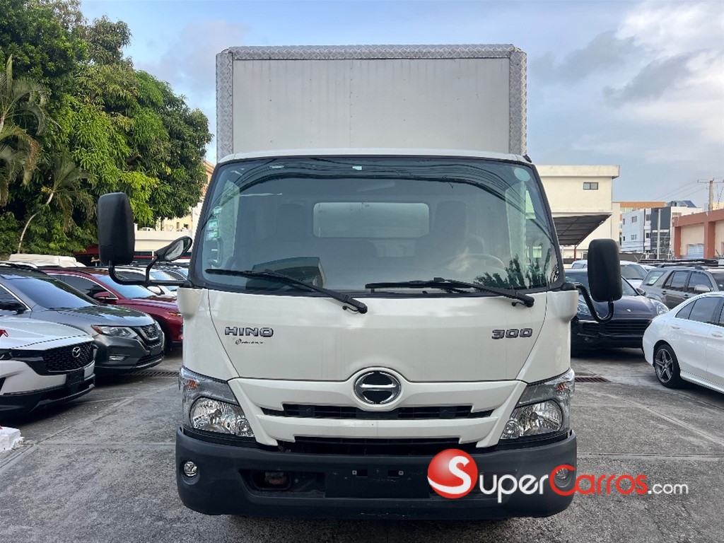 2022 Hino 300 — foto 2 / 9