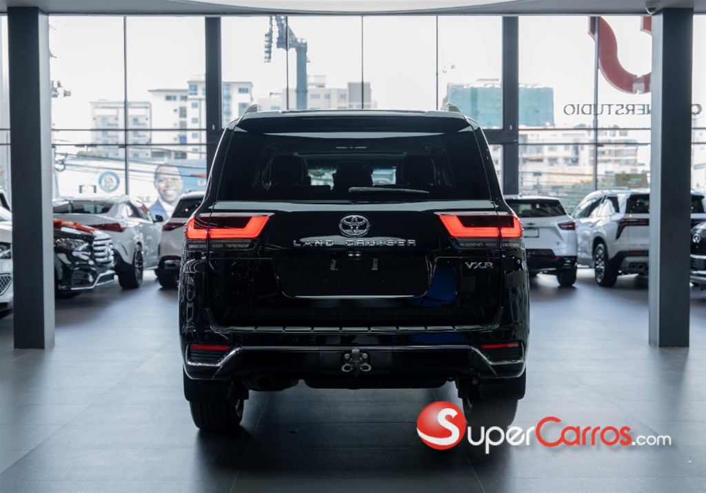 2023 Toyota Land Cruiser VXR — foto 9 / 12